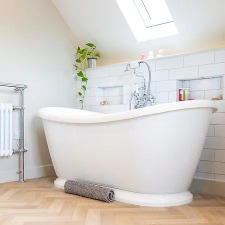 1 Bed In Ripon 95074 Dishforth